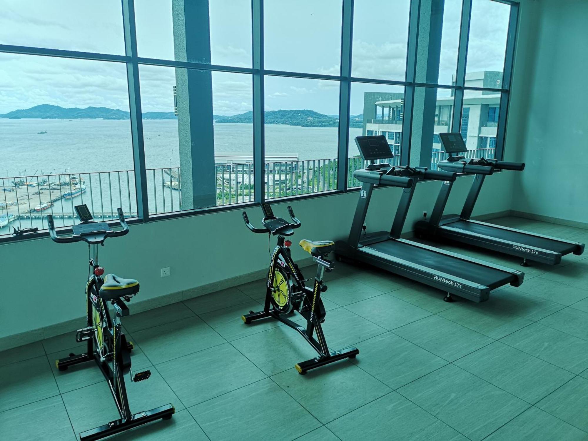 Jesselton Quay With City View Near Suria Sabah Mall & Jesselton Point 코타키나발루 외부 사진
